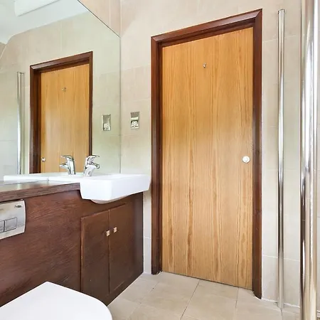 The Bridge Self Catering *